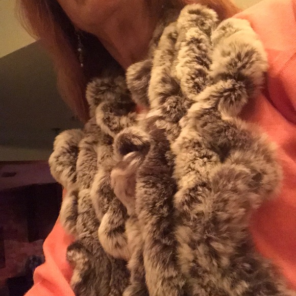 KNITTED CHARCOAL COLORED TEX RABBIT SCARF - Picture 2 of 7